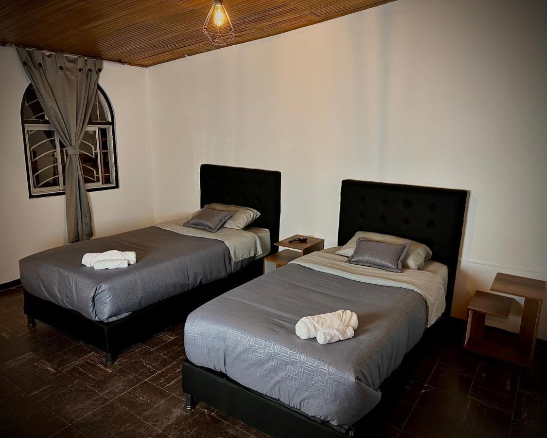 H&L Boutique Hotel Богота Екстериор снимка